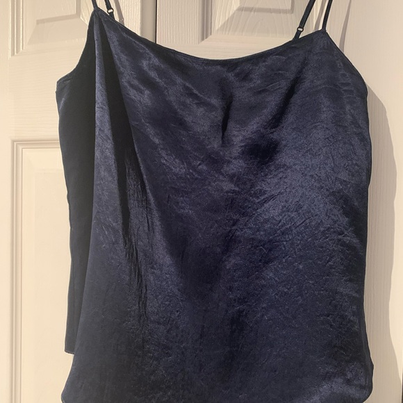 Babaton XS silky tank with adjustable spaghetti straps - Picture 3 of 3